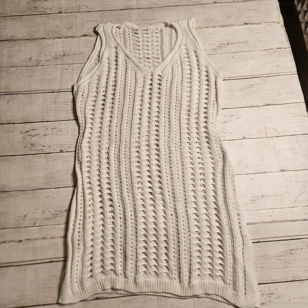 Coastal Crochet Mini Dress – Airy White Swimsuit Cover-Up,‎ Sleeveless, Size L
